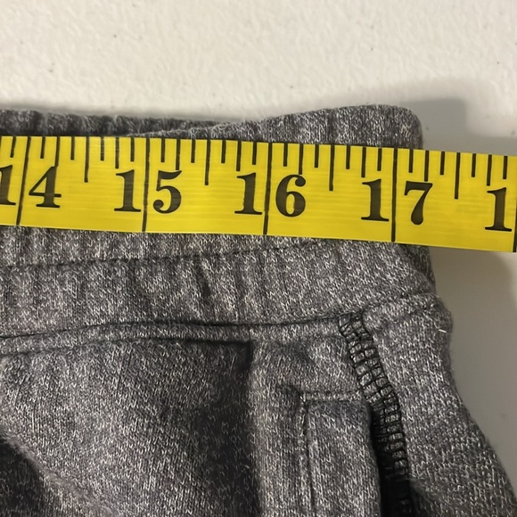 Travis Mathew Rip Me Off Grey Shorts Men's Size L - Picture 7 of 9